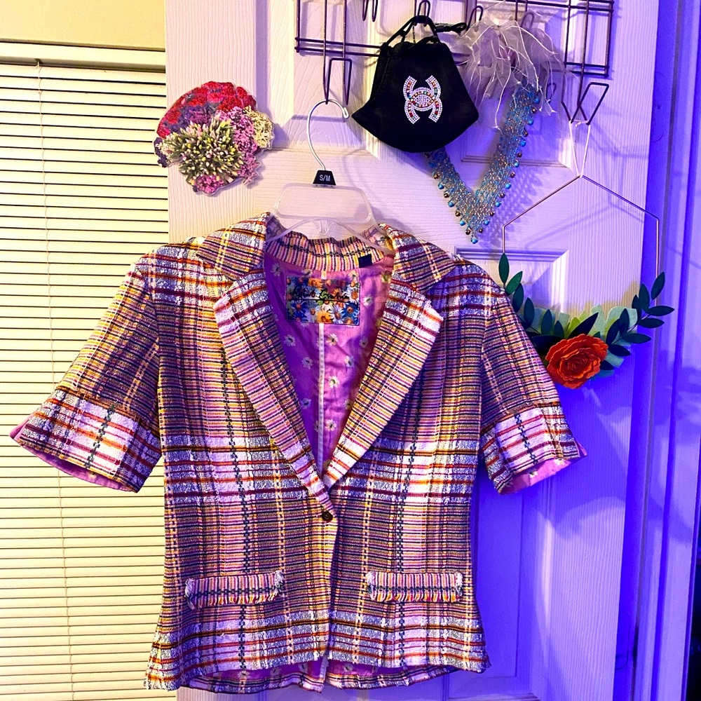 Robert Graham Woven Summer Linen Short Sleeved Plaid Women’s blazer.